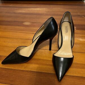 Michael Kors Women's Black Leather Black Pointed Toes 4 inch Heels 9M